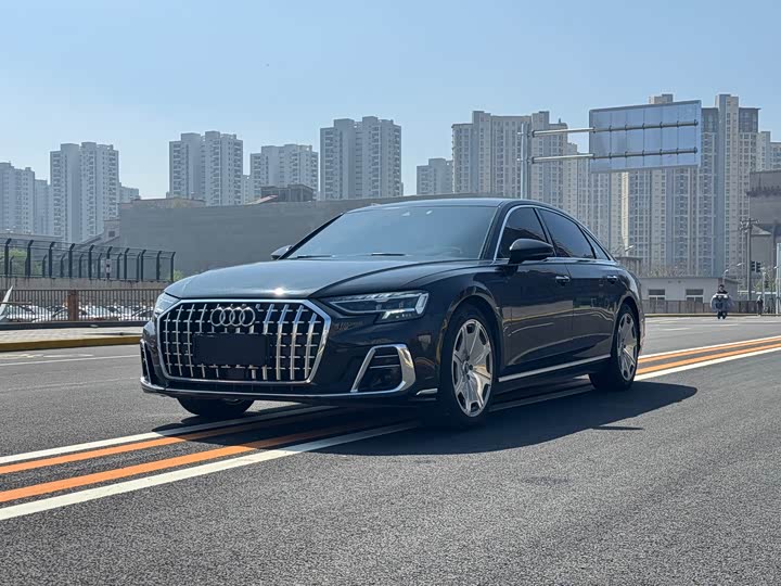 AUDI A8L