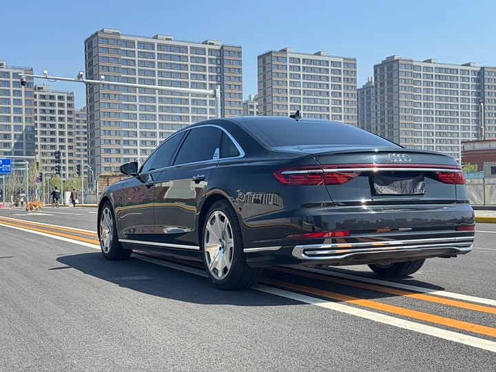 AUDI A8L 2