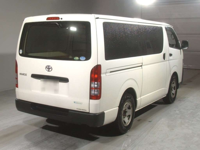 Toyota HiAce Van Long DX (GDH201V) 2