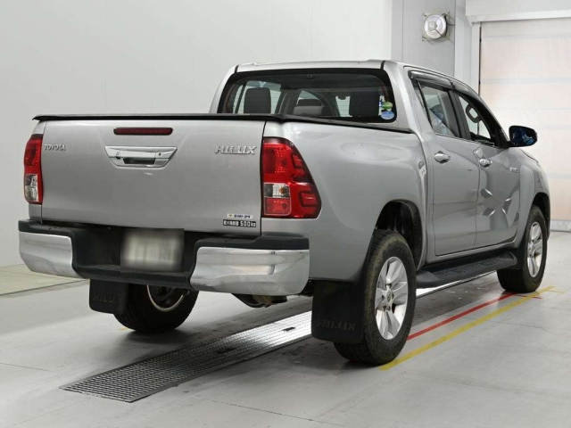 Toyota Hilux Z 4WD (GUN125) 2
