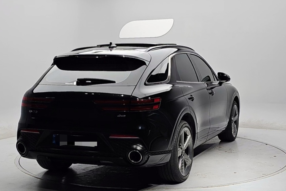 Genesis GV70 2.5 Turbo Sport AWD (Gasoline) 2