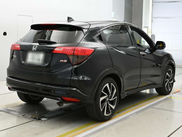 HONDA VEZEL RU1 RS 2