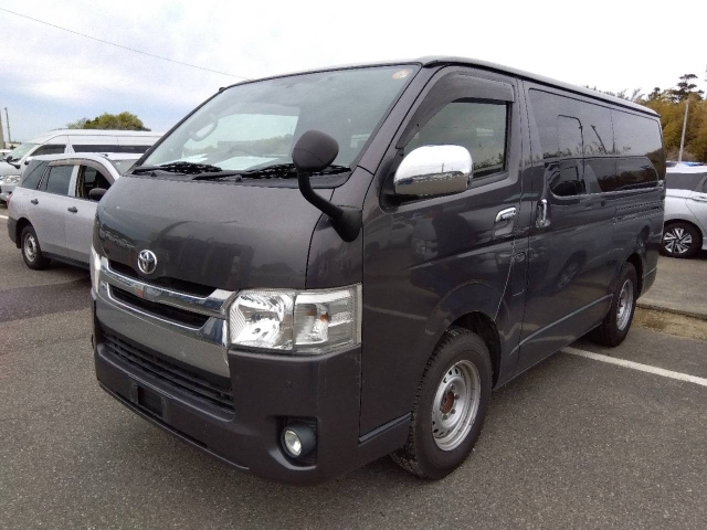 Toyota HiAce Van Super GL（TRH200V）