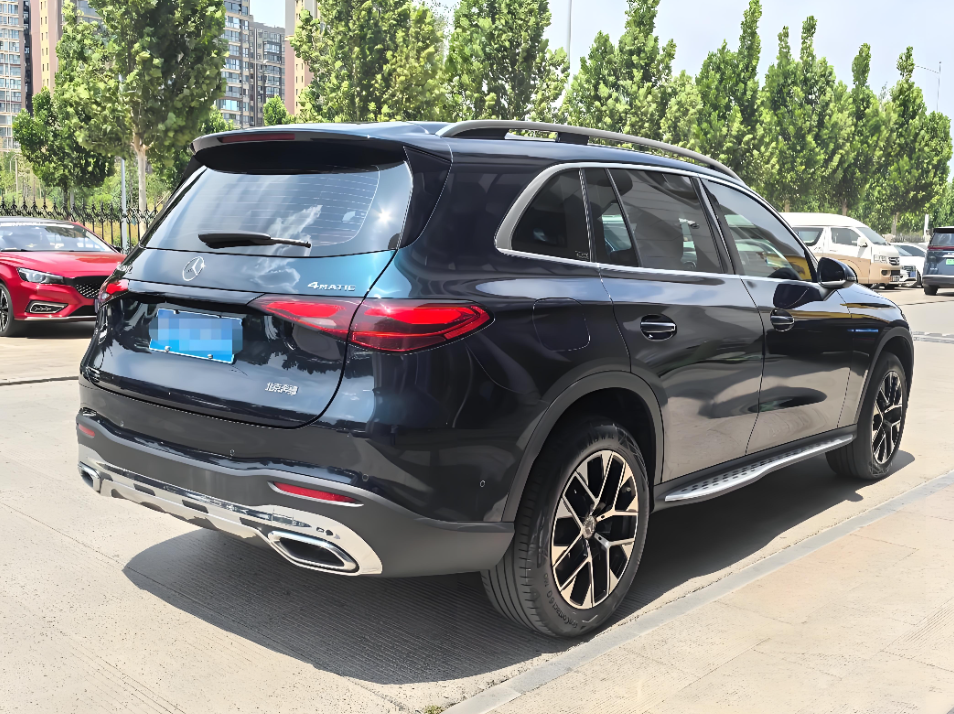 Mercedes-Benz GLC260 2