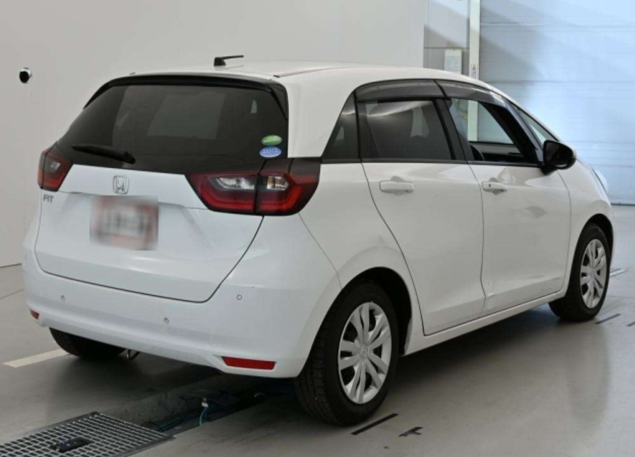 Honda Fit Basic (GR1) 2